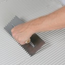 Llana dentada con mango de madera tipo C de 6x6x6mm