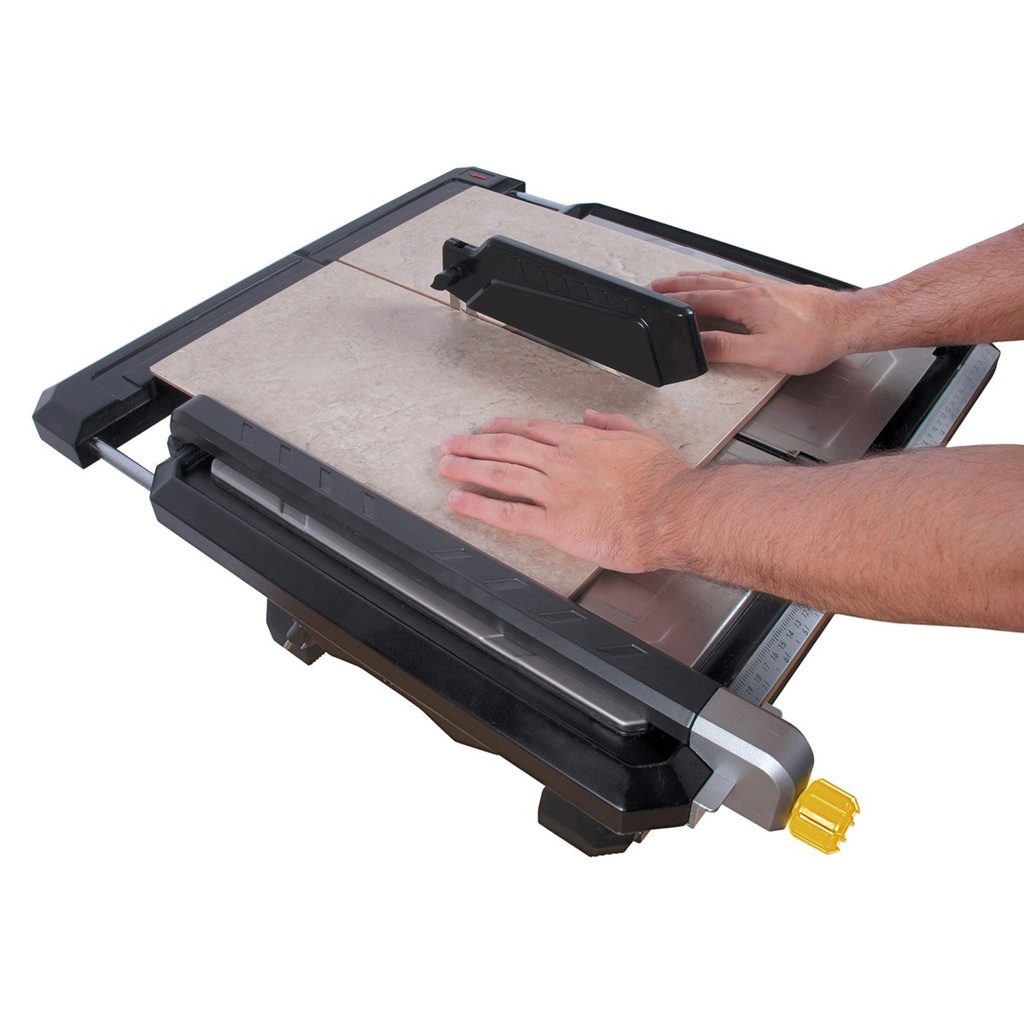 Sierra eléctrica profesional de mesa con motor de 3/4 hp y 550W