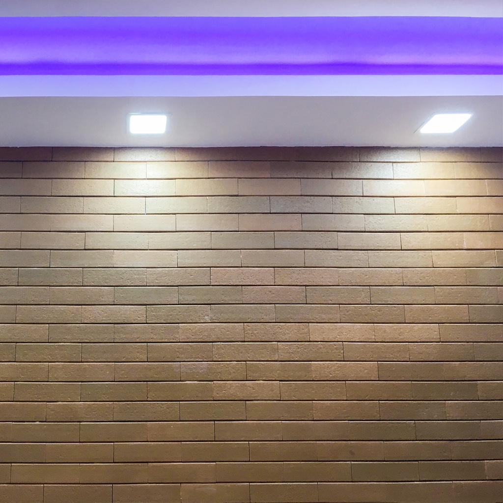 Enchape Caravista Lisa Matizado Tabaco DECORTEJA 25.5x7CM por 1m²