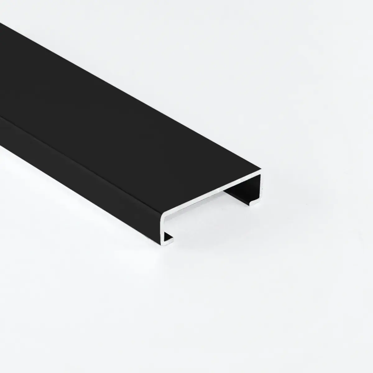 Decor Listelo Recto Negro Brillante de 3cm KANTU